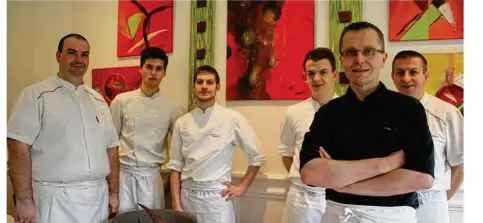  ?? ©LPB ?? A L’Auberge de la Brie, Alain Pavard est épaulé par cinq cuisiniers derrière les fourneaux.