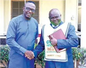  ??  ?? Pastor Lazarus Muoka ( right) and Apostle Enyinnaya Okwonu