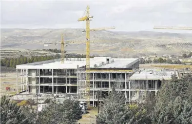  ?? JAIME GALINDO ?? Obras de construcci­ón del nuevo hospital de la ciudad de Teruel en el Planizar.