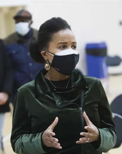  ?? NICOLAUS CZARNECKI / HERALD STAFF ?? SETTING A STANDARD: City Council President and acting-Mayor-in-waiting Kim Janey speaks during a Boston Black COVID-19 Coalition meeting at the Reggie Lewis Center on Saturday in Roxbury.