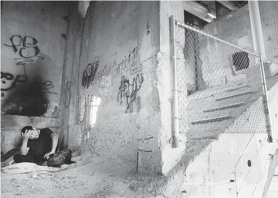  ?? GREG PENDER/The StarPhoeni­x ?? An apparent homeless man takes refuge under the span of Saskatoon’s University Bridge in this 2013 photo. Saskatoon Police Chief Clive Weighill, who is also president of the Canadian Associatio­n of Chiefs of Police, says a federal focus on alleviatin­g...