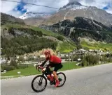  ??  ?? Ulrich Bartholmös von Nubica fuhr eine Etappe des Giro d Ítalia.