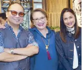  ??  ?? Jude Tiotuioco, Olive Cruz and Agot Isidro.