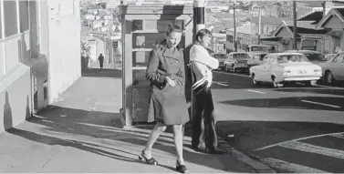  ?? PHOTO / RICHARD COLLINS ?? Colin Mccahon at Newton Rd, Auckland.