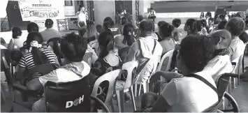  ??  ?? Former patients of Cebu City Medical Center gather to celebrate the City Hall’s PAGDUMALA anniversar­y.