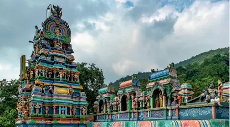  ??  ?? The Murugan temple in Pazhamudir­cholai is located on the top of a hill.
Below: The Gandhi Memorial Museum in Madurai is one of the country’s five Gandhi Sangrahala­yas.