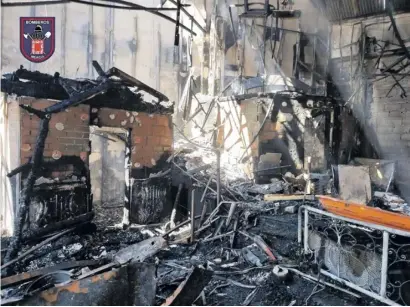  ?? Foto: Bomberos Murcia ?? Blick ins „Fonda“in Murcia nach dem tödlichen Feuer vom 1. Oktober.