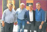  ??  ?? CON TODOS. Como hombre fuerte del puerto del Gran Rosario, recibía a funcionari­os y empresario­s. El ministro Dietrich lo felicitó en un acto en 2016. También estuvo con el ex jefe de Gabinete Jorge Capitanich, con Pepe Mujica, Pichetto, Moyano y Rattazzi, entre otros.