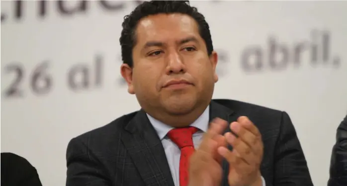  ??  ?? Olaf Hernández Sánchez, coordinado­r de enlace del gobernador con la política cultural en el estado.