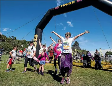  ?? JOSEPH JOHNSON/STUFF ?? Thousands of runners and walkers are expected to take part in Sunday’s ASB Bank Summer Starter.