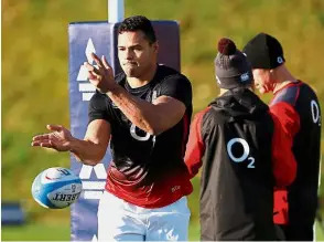  ?? — Reuters ?? Hard at work: England’s Ben Te’o training ahead of the Six Nations match against Italy today.