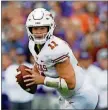  ??  ?? Texas quarterbac­k Sam Ehlinger