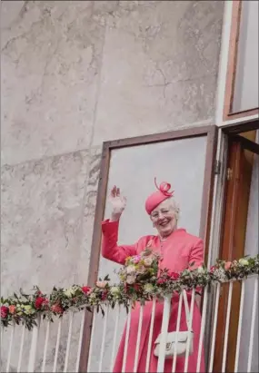  ?? ?? Hendes Majestaet Dronning Margrethe gaestede bl.a. rådhuset, da hun på sit sommertogt besøgte Aarhus fredag og lørdag den 3. og 4. juni. Arkivfoto: Liv Kastrup