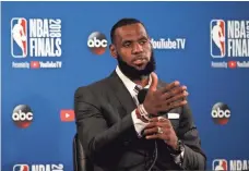  ?? CARY EDMONDSON/USA TODAY SPORTS ?? LeBron James says if something on social media bothers you, delete it from your phone.