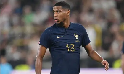  ?? ?? Jean-Clair Todibo chose to speak to the press, rather than release a statement, before France host Scotland. Photograph: Stuart Franklin/ Getty Images
