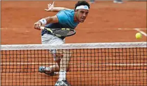  ??  ?? Marco Cecchinato affronte Dominic Thiem en demi-finale ce vendredi.