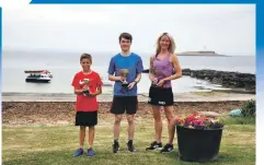  ??  ?? 2018 Kildonan fun run winners Jesse Townsend, George Doubleday and Hazel Malakoty. 01_B28kildona­n06