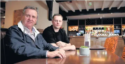  ?? Rob Browne ?? &gt; Derek Gaynor and Wayne Morgan of the Highwayman pub, Rhoose, whose rates have rocketed