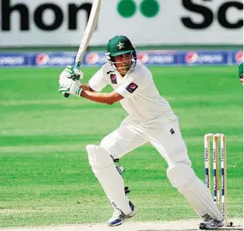  ?? Virendra Saklani/Gulf News Archives ?? Proven quality Younis Khan is only 506 runs away from overtaking Javed Miandad’s tally of 8,832 runs as Pakistan’s leading Test scorer, and he holds the Pakistan record of 28 Test centuries.