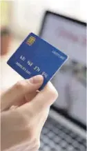  ?? M ?? Una tarjeta bancaria.
