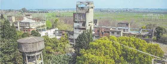  ??  ?? Por todo el país. Hay poco más de cien highliners en la Argentina. Mendoza, Neuquén y Buenos Aires son las ciudades con más actividad.