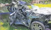  ?? HT PHOTO ?? ■ The mangled remains of the sports utility vehicle that was hit by a heavy vehicle near Kurukshetr­a on Tuesday.