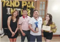  ??  ?? PROUD. SunStar media representa­tives who played the PAL Interclub Imee Garcia (SunStar Davao), Al Mendoza (SunStar Manila), Jayjay Neri and Tiffany Neri (SunStar Cebu).