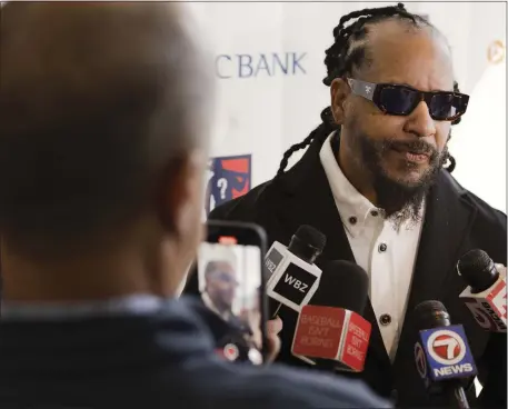  ?? LIBBY O’NEILL — BOSTON HERALD ?? Former Red Sox outfielder Manny Ramirez gets interviewe­d at the Foundation To Be Named Later’s (FTBNL) 2004Red Sox Championsh­ip Reunion Roundtable Lunch at Hotel Commonwela­th.