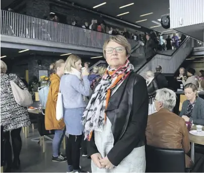  ?? BEGGE FOTO: RAGNHILD JOHANSEN ?? KONFERANSE: 400 deltakere og flere på venteliste på dagens konferanse om voldsutsat­t bar. Tannpleier Agnes Haugan fra Notodden var en av innlederne.