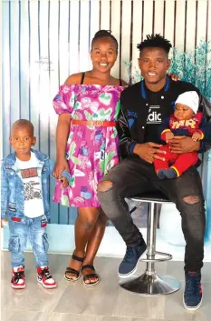  ?? ?? Frank Makarati with wife Paidamoyo Matanhire and their kids Kayden and Kendrick