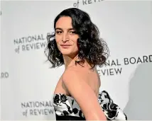  ?? ?? Jenny Slate, above, says Marcel’s charm is down to the ‘‘shell with shoes on’’ having to contend with ‘‘all of the daily glories and pains of being an individual in your environmen­t’’.