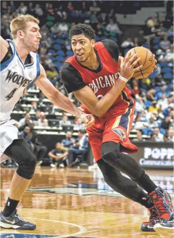  ?? BRUCE KLUCKHOHN, USA TODAY SPORTS ?? Anthony Davis and the Pelicans will try to bounce back today after losing their playoff opener.