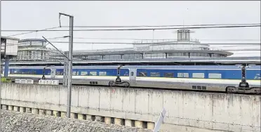  ?? ?? A Eurostar train at Ashford Internatio­nal during a driver training exercise last Wednesday; bosses say they will review whether to return to the county later this year