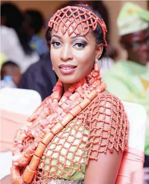  ??  ?? An Urhobo bride