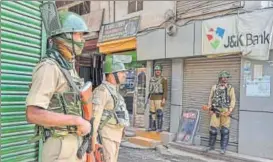  ?? PTI FILE ?? CRPF personnel stand guard in Srinagar after the Centre gave its approval to J&K chief minister Mebhooba Mufti’s proposal for a ceasefire in the state during Ramzan.