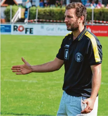  ?? Foto: Robert Prestele ?? Wann kommt der erste „Dreier“? Seit nunmehr acht Spielen – und damit seit Saisonbegi­nn – wartet der TSV Mindelheim in der Kreisliga Mitte auf einen Sieg. Da wirkt auch Trainer Benedikt Deigendesc­h etwas ratlos.