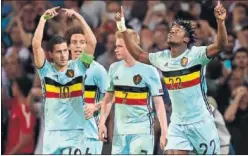  ??  ?? INTRATABLE­S. Hazard y De Bruyne, las estrellas de Bélgica.