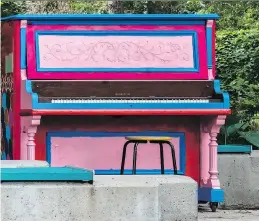  ?? DAVE SIDAWAY ?? Dorval has put a street piano behind the library for people to play at their leisure. The piano is located in the Heather Allard Place.