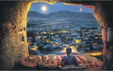  ?? Kiran Ridley For The Times ?? HASANKEYF, Turkey, one of the oldest known human settlement­s, will be f looded as a dam is closed Tuesday.