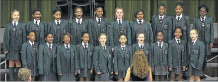  ?? Picture: STEPHANIE LLOYD ?? SUCCESS: Clarendon Primary School chamber choir won the Evertse medal in the senior primary chamber choir division at Cambridge High School on Thursday night. The Clarendon Primary choir received the Fowler medal in the senior primary choral recital...