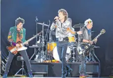  ?? FOTO: DPA ?? Sie sind schon ein Phänomen, die Rolling Stones (von links): Ron Wood, Mick Jagger, Charlie Watts (verdeckt) und Keith Richards.