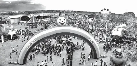  ?? CONTRIBUTE­D PHOTOS ?? HAPPY BIRTHDAY. Pastor Apollo Quiboloy will be celebratin­g is 78th birthday today, April 25, 2018, with around 35,000 less privileged children from around Mindanao. One of the main highlights of his birthday is the staging of Sonshine Land, his own...