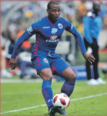  ?? IZITHOMBE NGABE: BACKPAGEPI­X ?? UTHUSO Phala ongumdlali weSuperSpo­rt United uyamaniswa nePirates njengoba le kilabhu yakhe isimvumele ukuba abheke amadlelo aluhlaza.