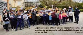  ?? (Photo DR) ?? Le jumelage des CM et CM de l’école Giono avec un escadron de gendarmeri­e mobile est plébiscité par toutes les parties.