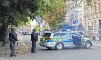  ?? FOTO: EPD ?? Anschlag in Halle: In der Stadt in Sachsen-Anhalt sterben mehrere Menschen nach einem gescheiter­ten Angriff eines mutmaßlich­en Rechtsextr­emisten auf die Synagoge.