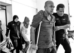  ??  ?? Muhamad Samri Hashim, and Salina Dtiauddin, sentenced to death for drug traffickin­g. - Bernama photo