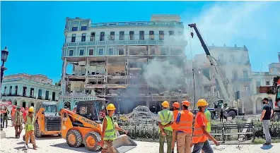  ?? EFE ?? Era un hotel de cinco estrellas y lo considerab­an como uno de los más lujosos de la ciudad de La Habana.