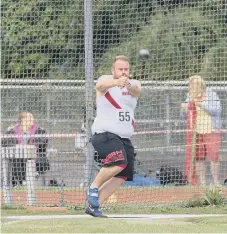  ?? ?? Havant’s Alex Fitzpatric­k won the senior men’s hammer