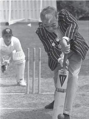  ??  ?? Knowl Hill Cricket Club celebrated a bumper crop of donations from local dignitarie­s in 1995. Ref:132818-1
