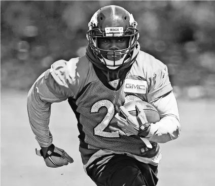  ?? RON CHENOY, USA TODAY SPORTS ?? Tailback C.J. Anderson’s load is likely to increase after he signed a four-year, $18 million deal.
